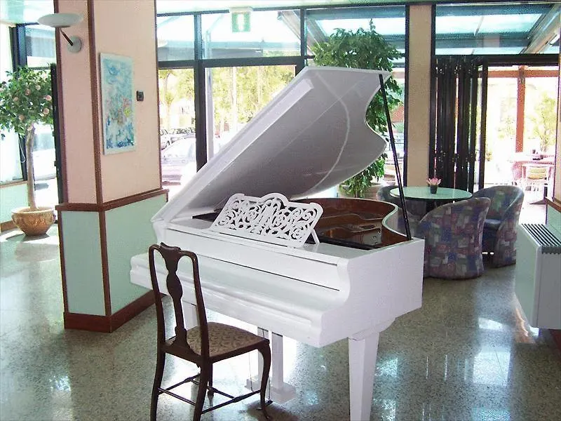לידו די קלאסה Hotel Mirage איטליה