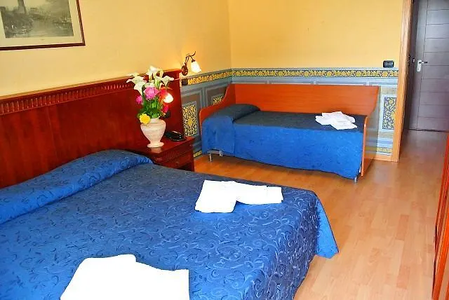 ***  לידו די קלאסה Hotel Mirage איטליה