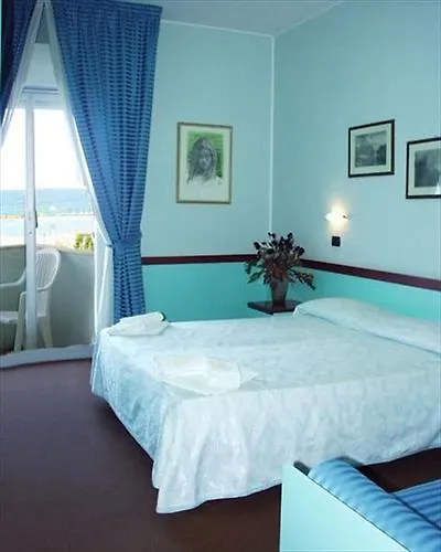 לידו די קלאסה Hotel Mirage 3*, לידו די קלאסה איטליה